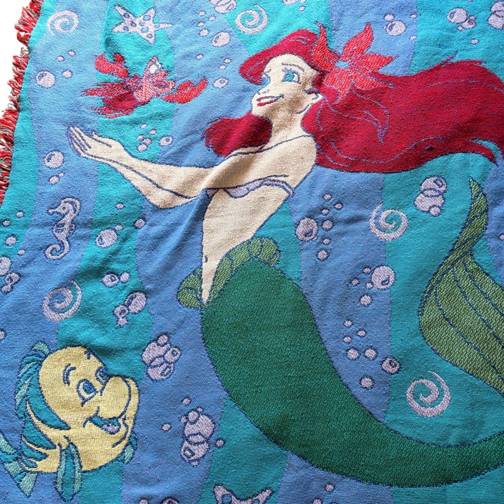 Vintage Beacon Disney The Little Mermaid Ariel Woven Tapestry Throw Blanket USA